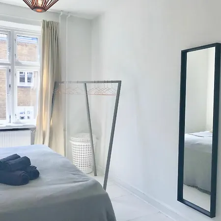 Cosy 1-br In A Location In - 61 * Århus